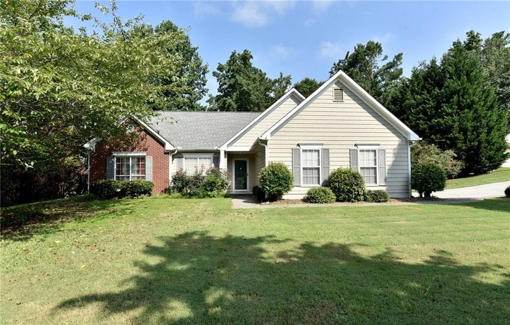3 bedroom, 1,896 sq ft single family residence sold at 4068 Tiffany Rae Cove, Buford, GA 30519