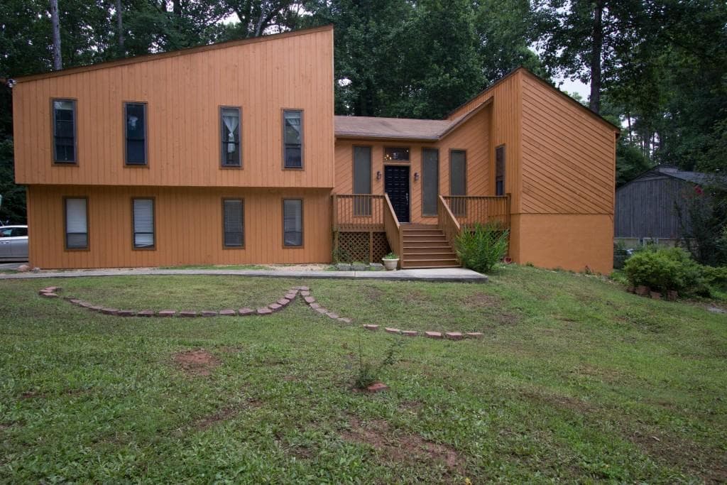3 bedroom, 1,632 sq ft single family residence sold at 2155 Kinridge Road, Marietta, GA 30062