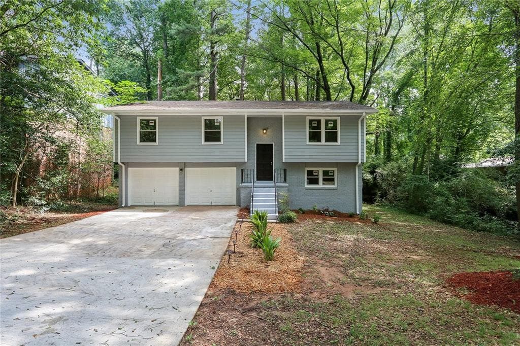3930 Wedgefield Circle, Decatur, GA 30035 — most recent listing photo