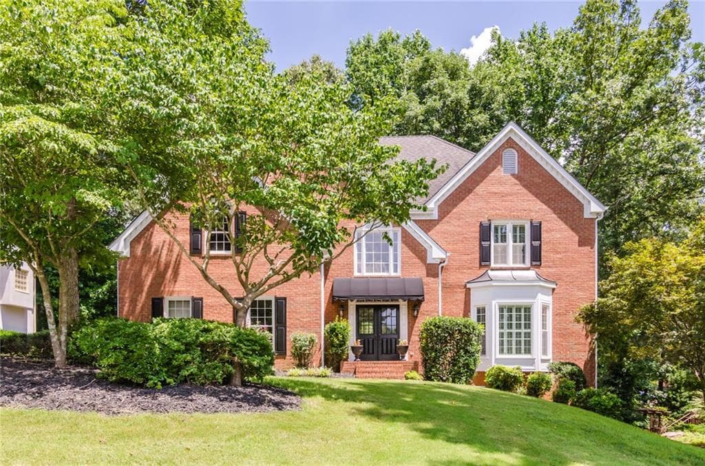5 bedroom, 2,999 sq ft single family residence sold at 10245 Groomsbridge Road, Johns Creek, GA 30022