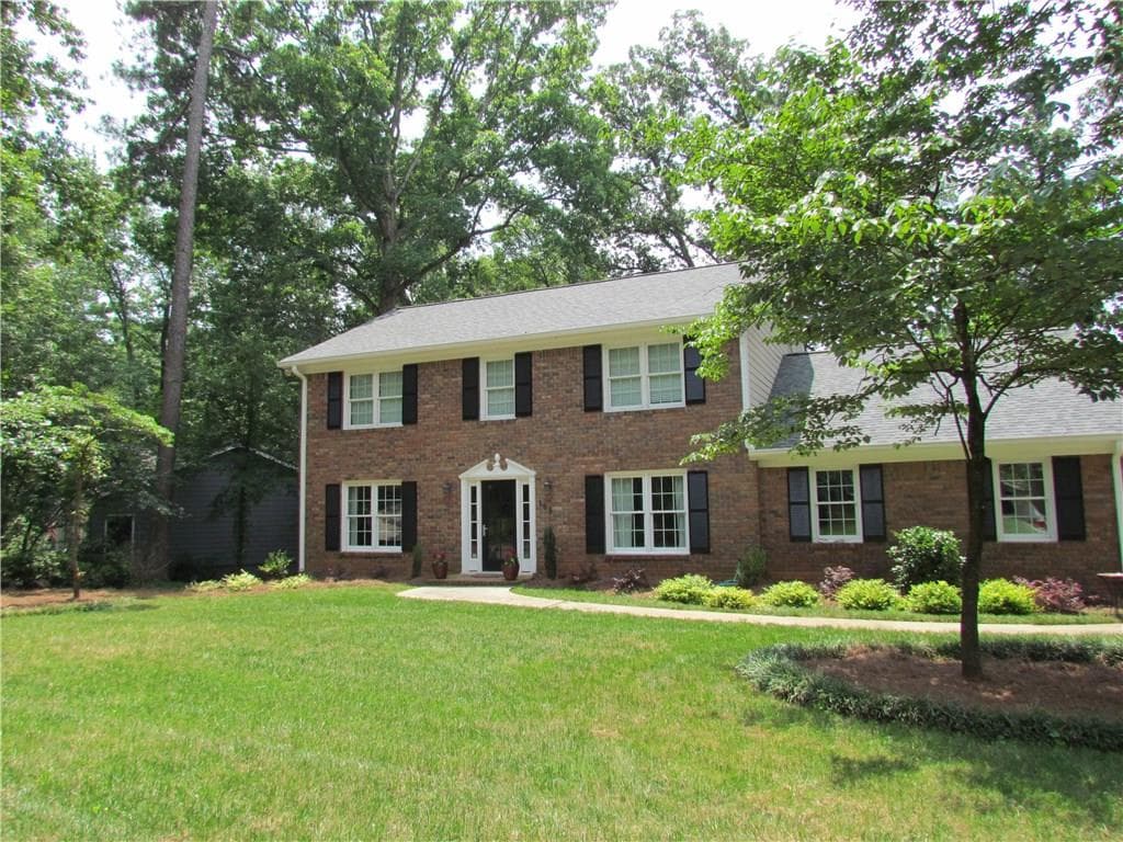 165 Berwick Drive, Sandy Springs, GA 30328 — most recent listing photo