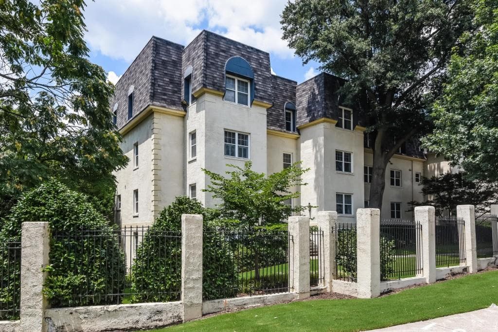 1230 Piedmont Avenue 303, Atlanta, GA 30309 — most recent listing photo