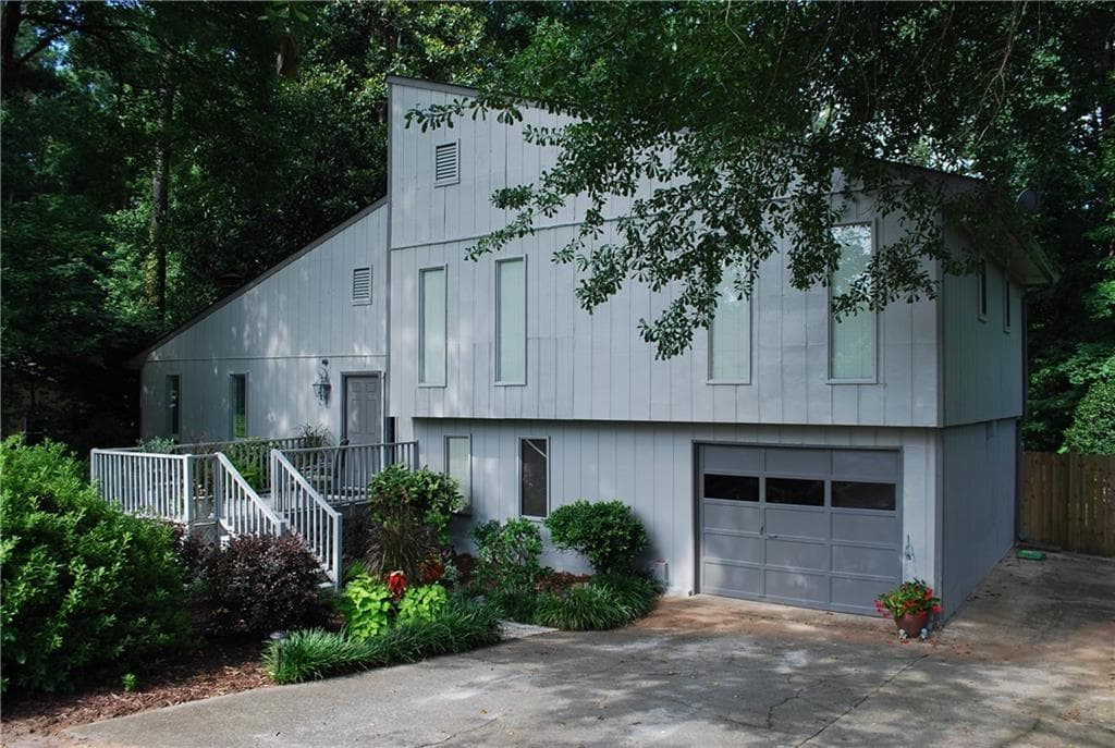 3 bedroom single family residence sold at 343 Old Rosser Road, Stone Mountain, GA 30087