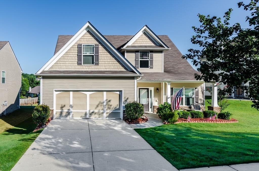 4 bedroom, 1,959 sq ft single family residence sold at 1451 Autumn Wood Trail, Buford, GA 30518