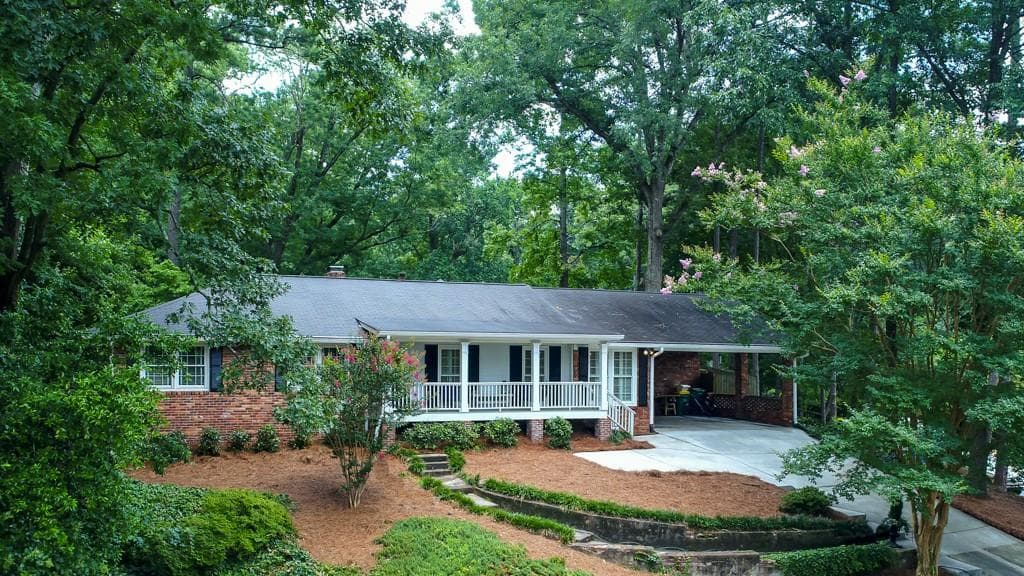 3 bedroom, 1,966 sq ft single family residence sold at 775 Starlight Drive, Atlanta, GA 30342
