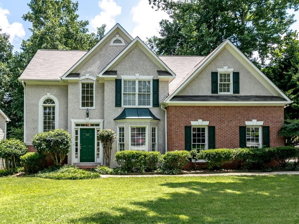 3 bedroom, 2,012 sq ft single family residence sold at 705 Ivory Trail, Woodstock, GA 30188