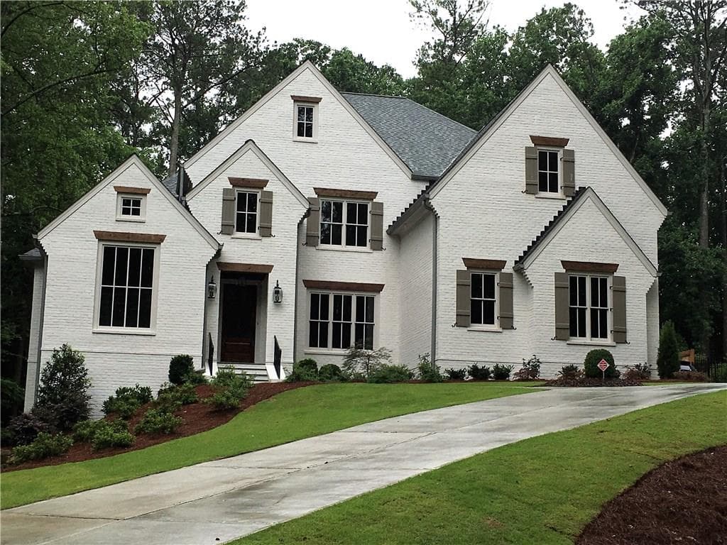 5 bedroom, 5,306 sq ft single family residence sold at 55 W Wieuca Road, Atlanta, GA 30342