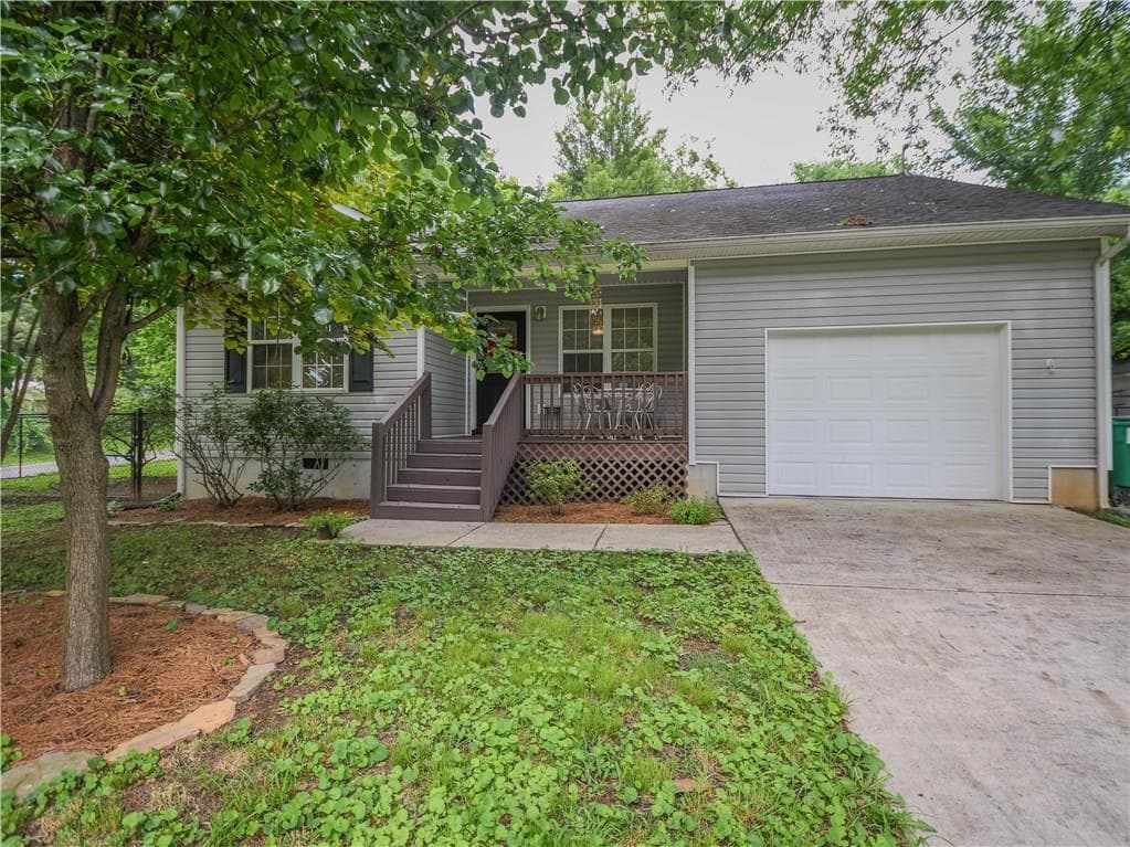 274 Peachtree Street, Fairmount, GA 30139 — most recent listing photo