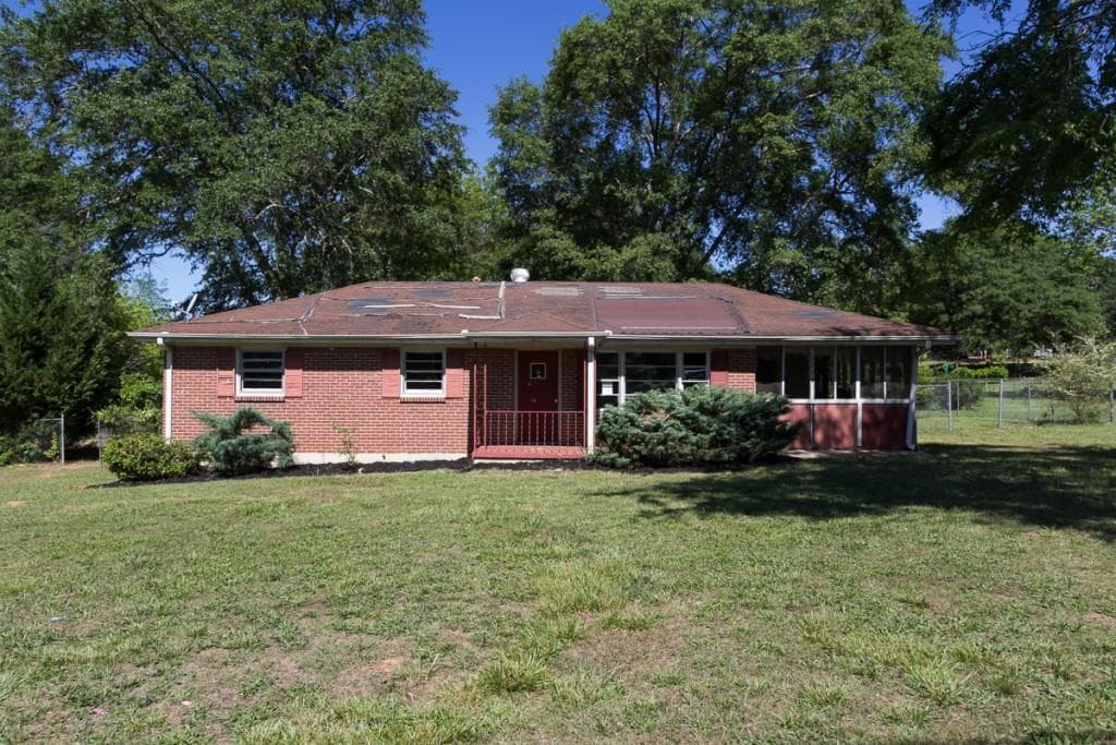 3 bedroom single family residence sold at 2779 Highway 81, Oxford, GA 30054