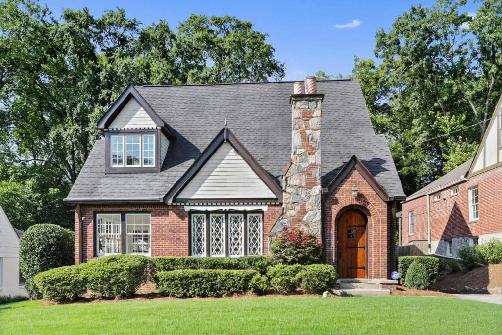 5 bedroom, 3,224 sq ft single family residence sold at 1137 Cumberland Road, Atlanta, GA 30306