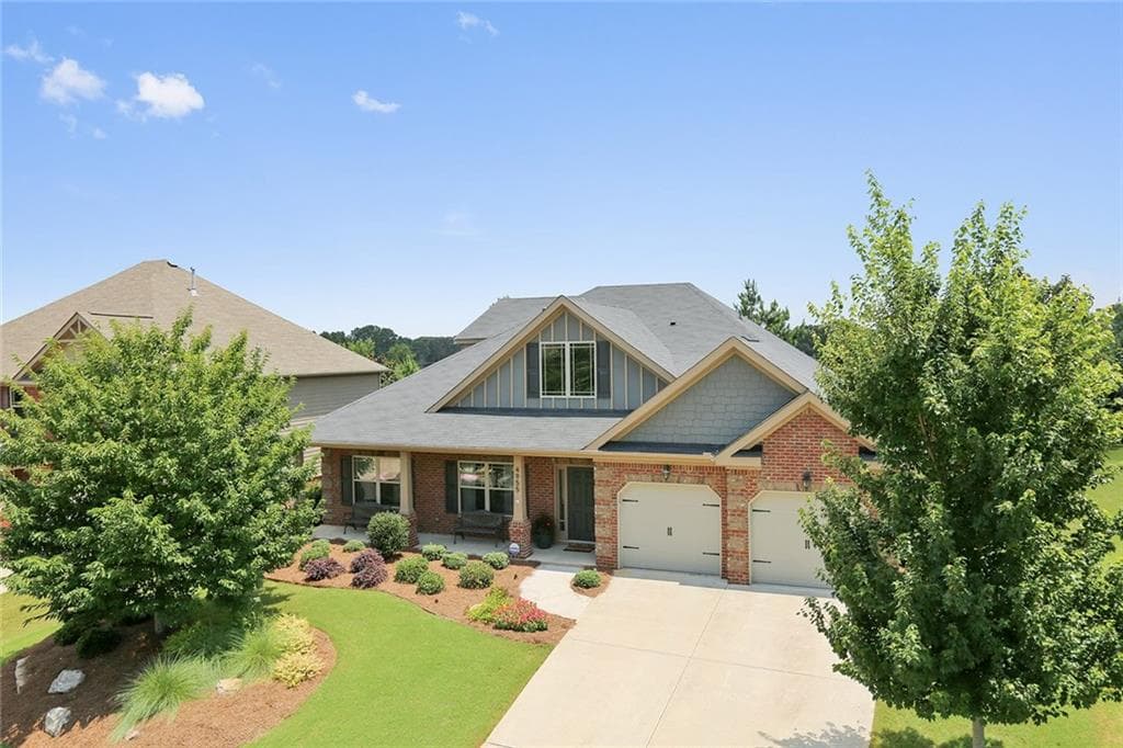 4 bedroom, 3,543 sq ft single family residence sold at 4955 Roosevelt Circle, Cumming, GA 30040