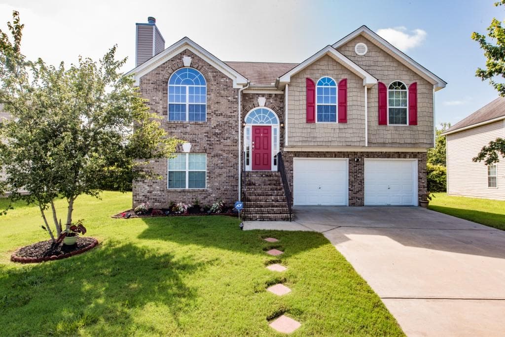 421 Lake Ridge Lane, Fairburn, GA 30213 — most recent listing photo