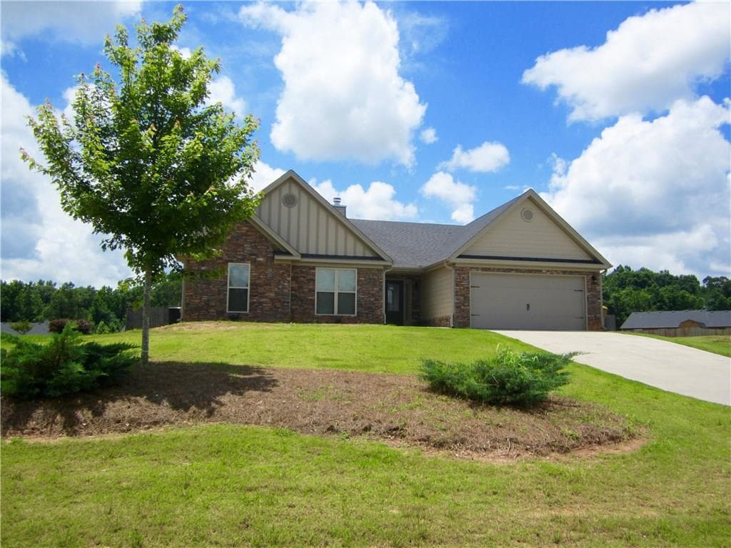 95 Lake Point Court, Jefferson, GA 30549 — most recent listing photo