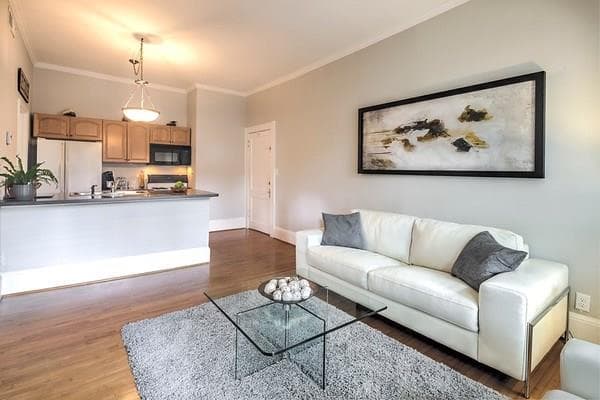1 bedroom, 600 sq ft condominium sold at 1350 N Morningside Drive 15, Atlanta, GA 30306
