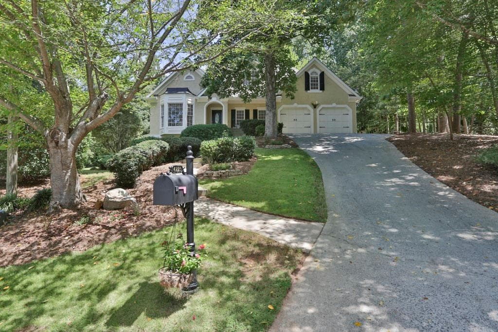 5 bedroom, 3,531 sq ft single family residence sold at 4223 Osprey Pointe, Woodstock, GA 30189