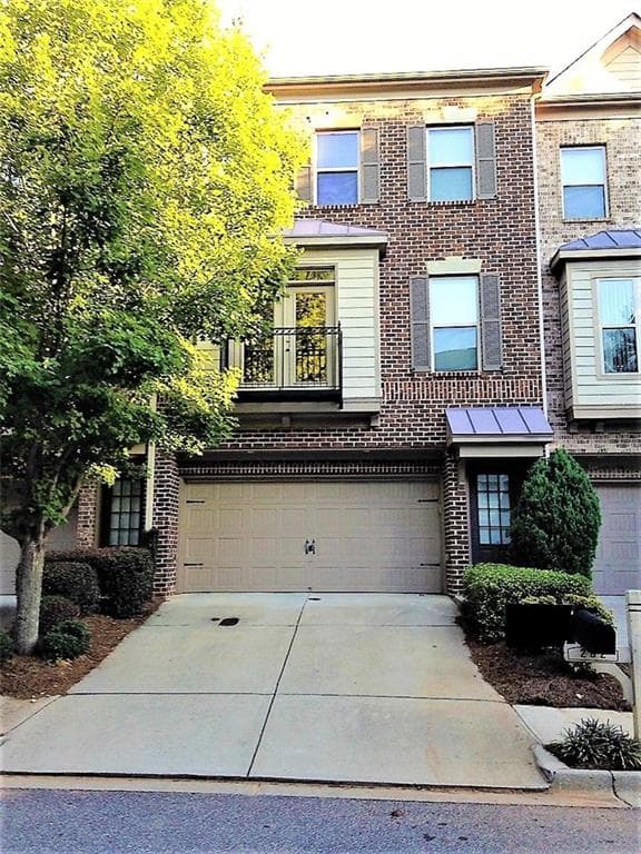 3 bedroom, 2,442 sq ft townhouse sold at 282 AUTRY MILL Lane 282, Suwanee, GA 30024