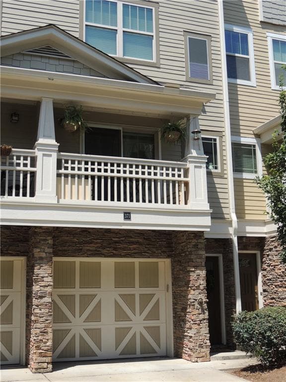 2 bedroom, 1,209 sq ft condominium sold at 216 Semel Circle 371, Atlanta, GA 30309