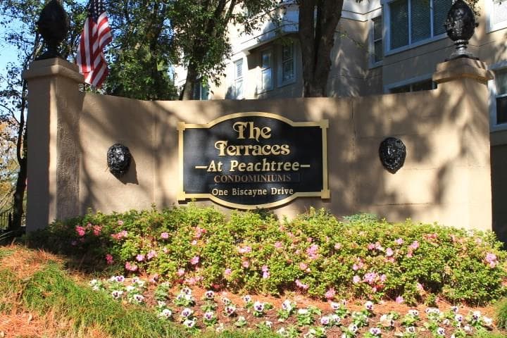 1 bedroom, 900 sq ft condominium sold at 1 Biscayne Drive 102, Atlanta, GA 30309