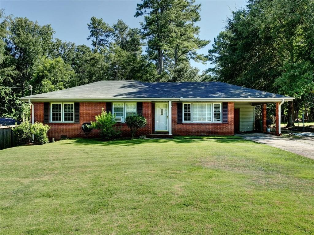 3 bedroom, 1,092 sq ft single family residence sold at 1458 Spruce Drive, Smyrna, GA 30080