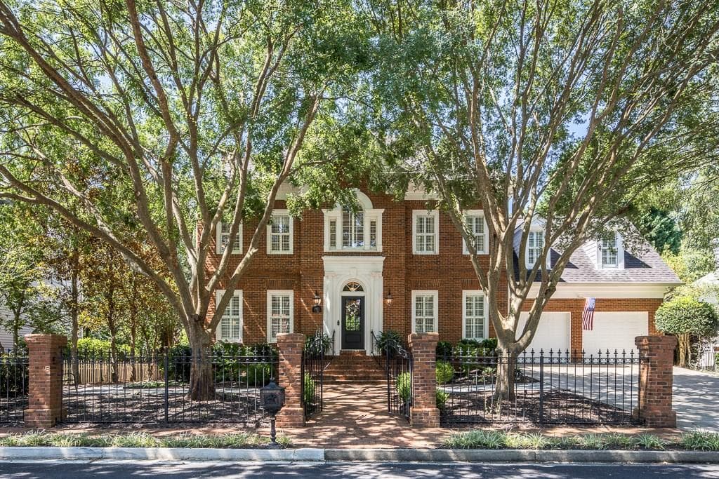 4 bedroom, 3,451 sq ft single family residence sold at 3992 Saint Andrews Square, Duluth, GA 30096