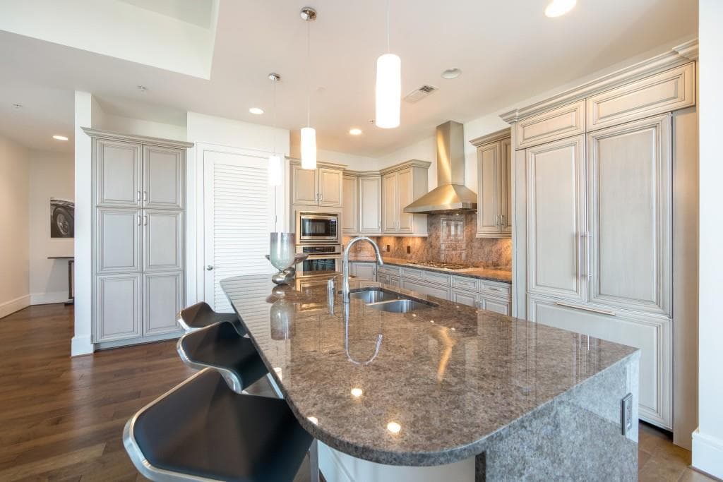 3 bedroom, 2,819 sq ft condominium sold at 1065 Peachtree Street 3004, Atlanta, GA 30309