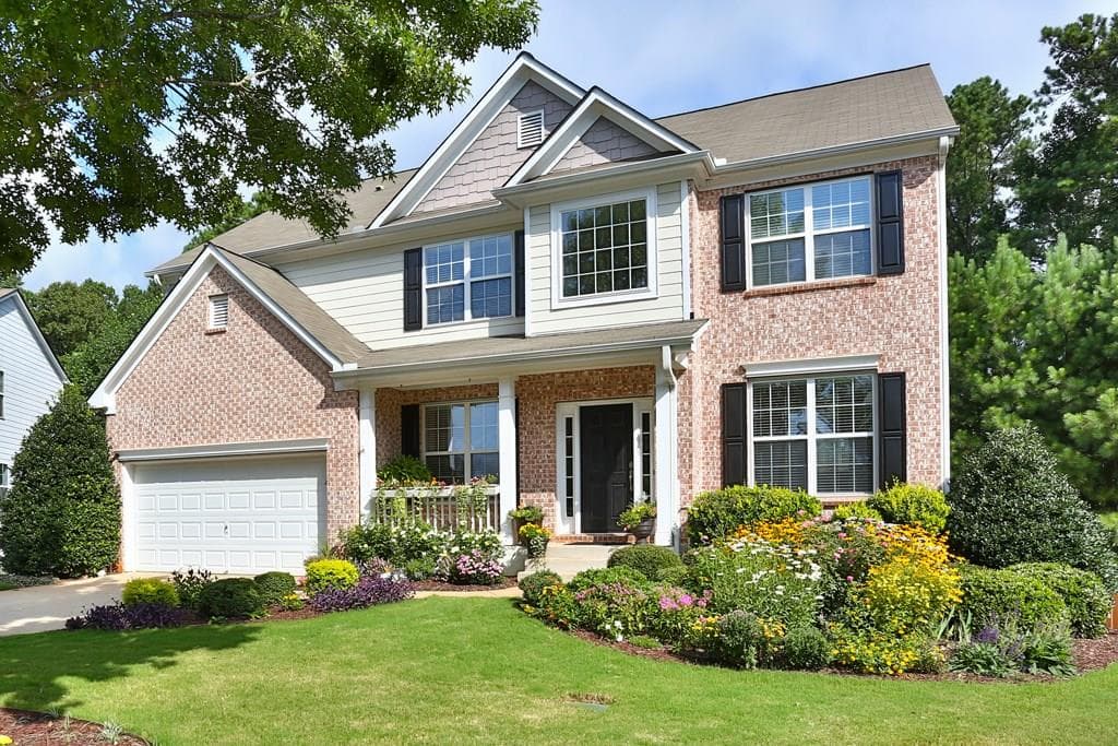4 bedroom, 2,511 sq ft single family residence sold at 1785 Dawn Valley Trail, Cumming, GA 30040