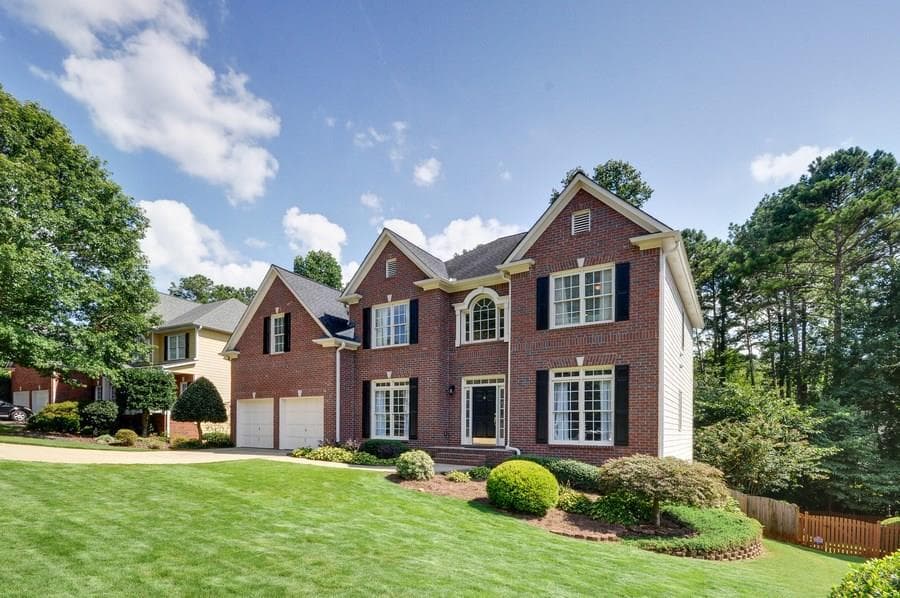 5 bedroom, 4,375 sq ft single family residence sold at 722 Parkside Drive, Woodstock, GA 30188