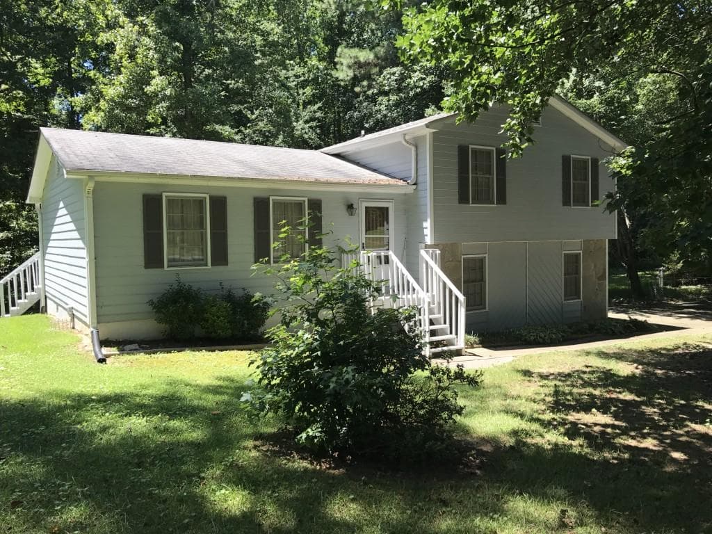 3 bedroom, 1,424 sq ft single family residence sold at 1776 Strawvalley Road, Lawrenceville, GA 30043