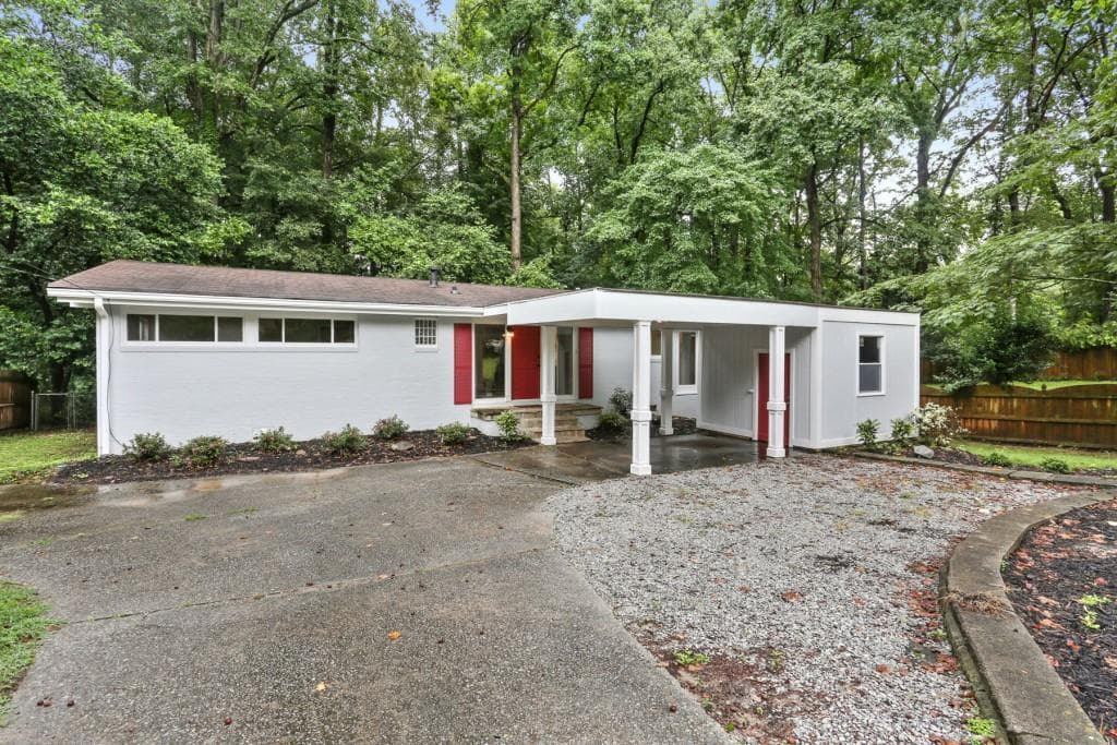 2179 Fairway Circle, Atlanta, GA 30319 — most recent listing photo