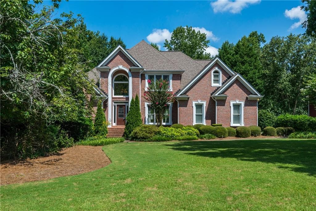 5 bedroom, 3,492 sq ft single family residence sold at 14275 Morning Mountain Way, Alpharetta, GA 30004