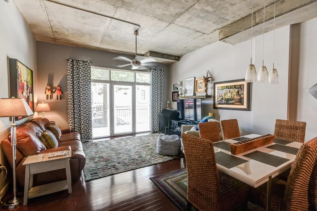 1 bedroom, 852 sq ft condominium sold at 711 Cosmopolitan Drive TL12, Atlanta, GA 30324