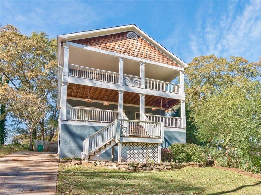 3 bedroom, 2,760 sq ft single family residence sold at 1967 Josephine Avenue, Atlanta, GA 30316