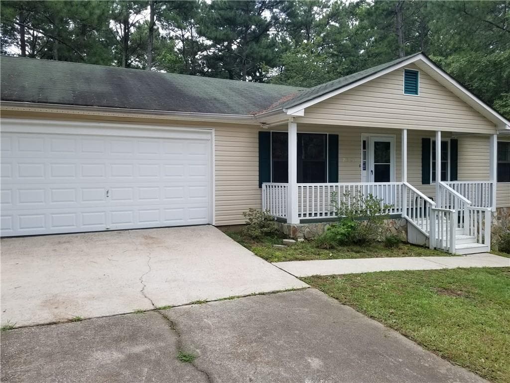 2365 Lizinda Circle, Conyers, GA 30012 — most recent listing photo