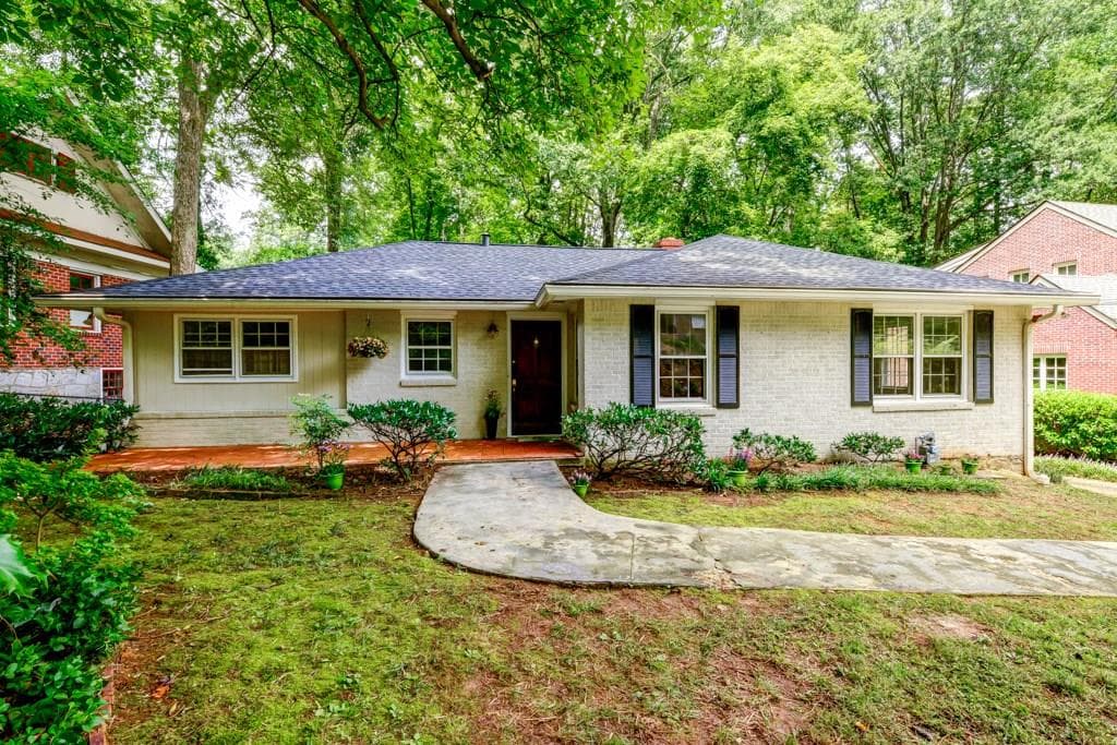 3 bedroom, 1,319 sq ft single family residence sold at 290 Vickers Drive, Atlanta, GA 30307