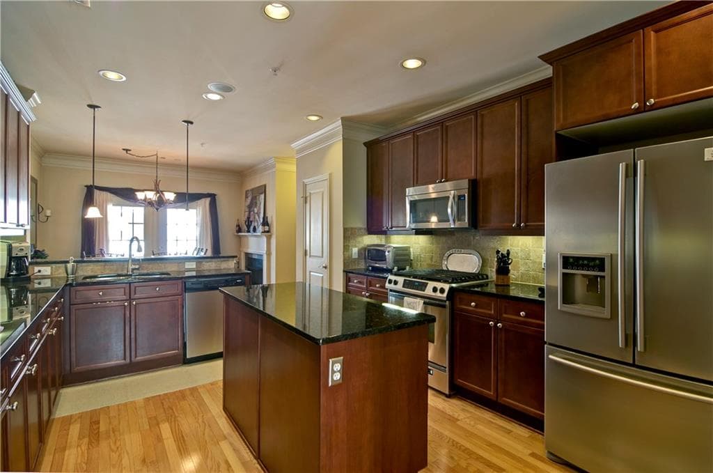 532 Perimeter Walk, Dunwoody, GA 30338 — most recent listing photo