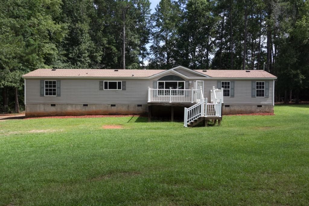 4 bedroom single family residence sold at 252 Whispering Pines Drive, Newborn, GA 30056