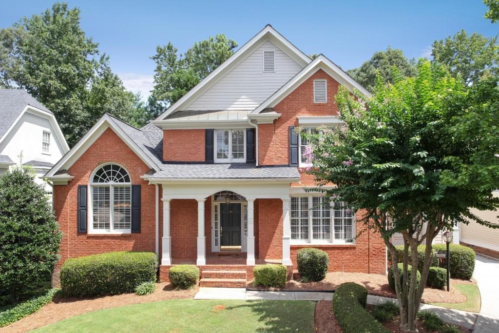 3 bedroom, 2,663 sq ft single family residence sold at 2885 Gleneagles Pointe, Alpharetta, GA 30005