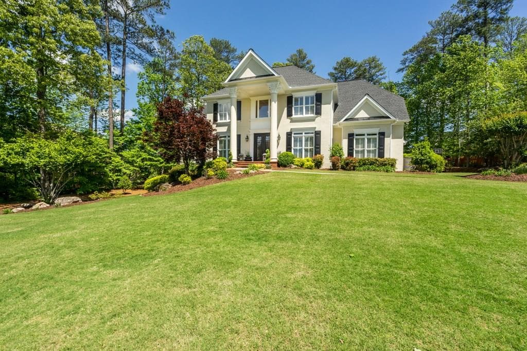 5 bedroom, 6,089 sq ft single family residence sold at 841 N Brookshade Parkway, Milton, GA 30004