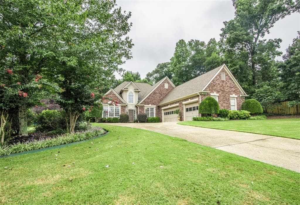 3 bedroom, 2,303 sq ft single family residence sold at 4460 Bogan Gates Drive, Buford, GA 30519