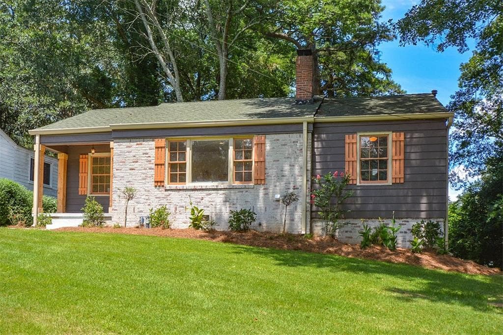 3 bedroom, 1,046 sq ft single family residence sold at 831 Sylvan Place, Atlanta, GA 30310