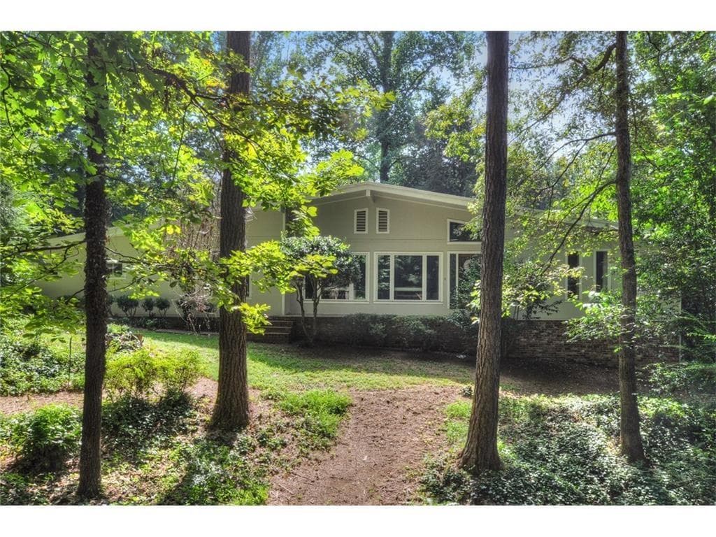 4 bedroom, 2,381 sq ft single family residence sold at 4231 Mcclatchey Circle, Atlanta, GA 30342