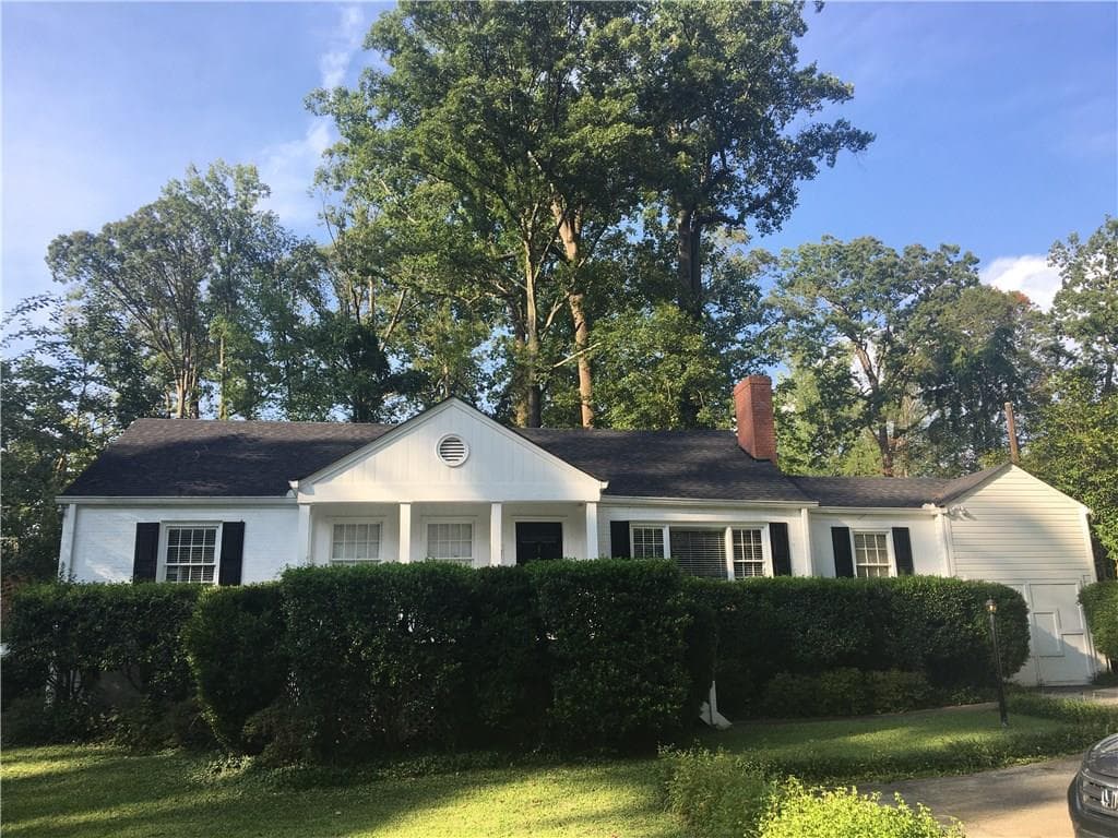 3 bedroom, 1,693 sq ft single family residence sold at 1384 Lavista Road, Atlanta, GA 30324