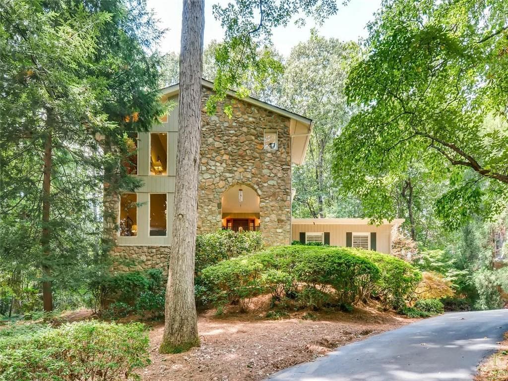7565 Ball Mill Road, Sandy Springs, GA 30350 — most recent listing photo