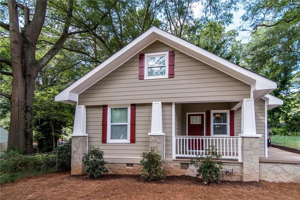 3 bedroom, 1,629 sq ft single family residence sold at 1387 Avon Avenue, Atlanta, GA 30310