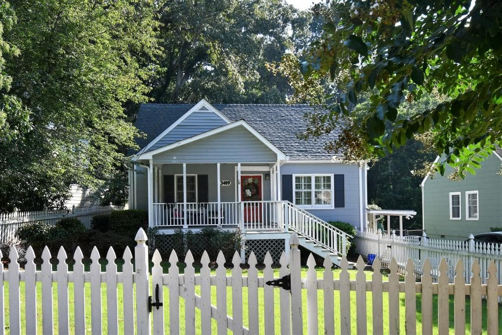 3 bedroom, 2,646 sq ft single family residence sold at 3409 Keswick Court, Chamblee, GA 30341