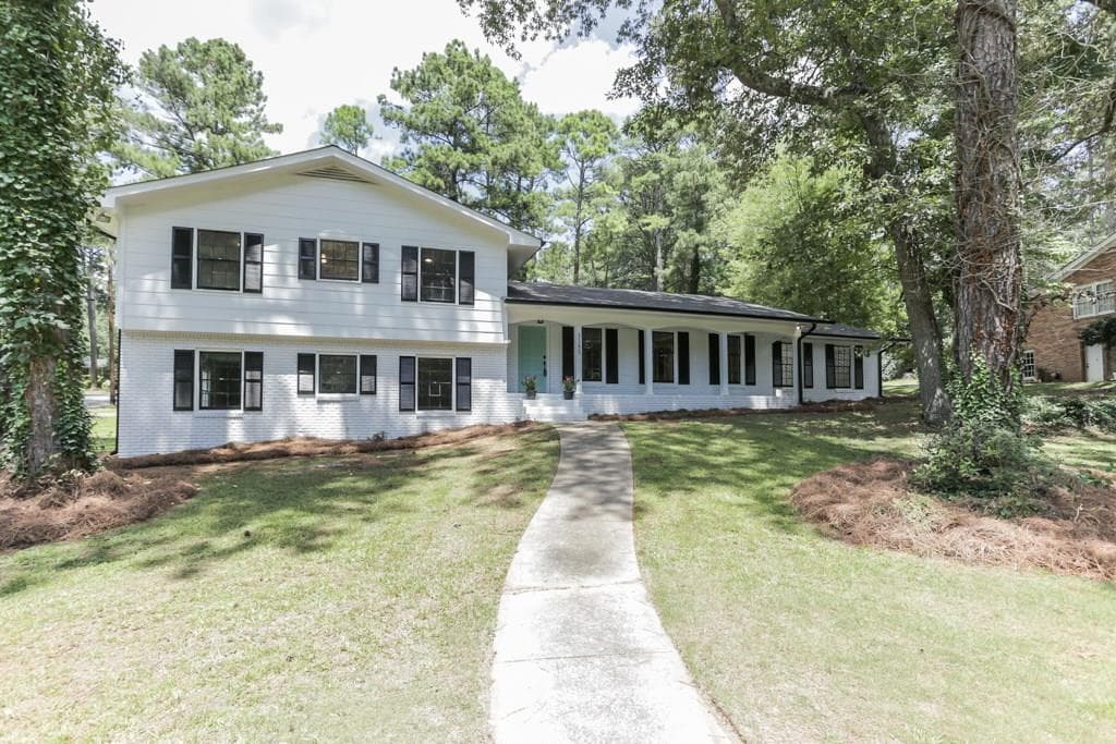 5 bedroom, 2,519 sq ft single family residence sold at 3345 Annelaine Drive, Atlanta, GA 30311