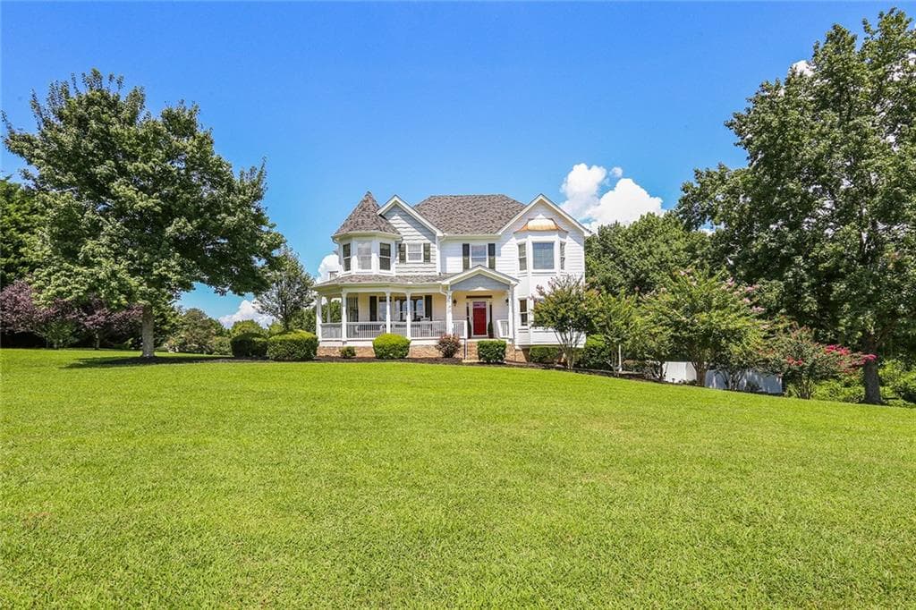 4 bedroom, 3,277 sq ft single family residence sold at 7145 Bennett Road, Cumming, GA 30041