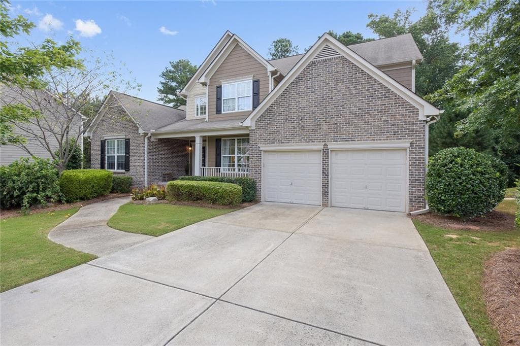 4 bedroom, 3,687 sq ft single family residence sold at 1370 Morning Gate Court, Cumming, GA 30040