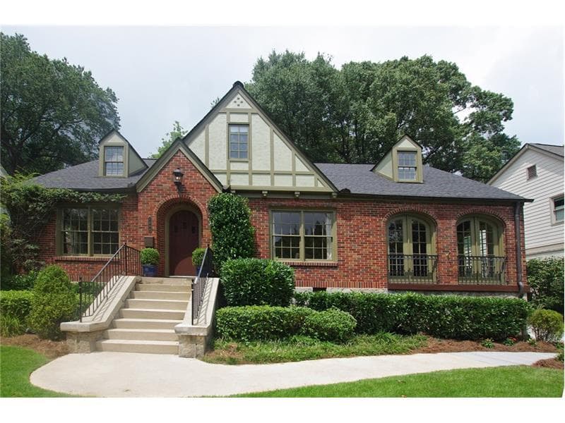 4 bedroom, 2,812 sq ft single family residence sold at 1098 Lanier Boulevard, Atlanta, GA 30306