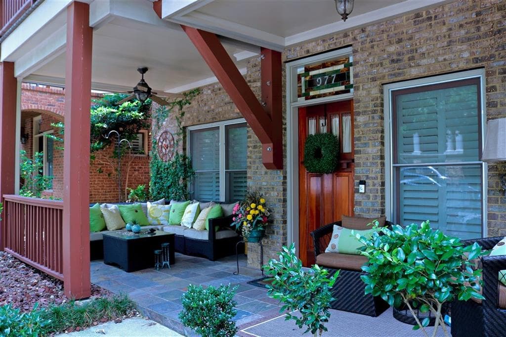 3 bedroom, 3,454 sq ft single family residence sold at 977 Faith Avenue, Atlanta, GA 30316
